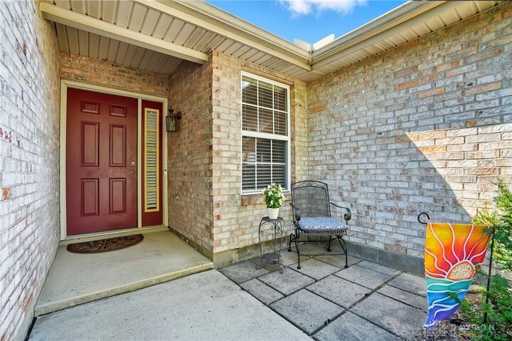 Property Photo:  1024 Meadow Thrush Drive  OH 45315 