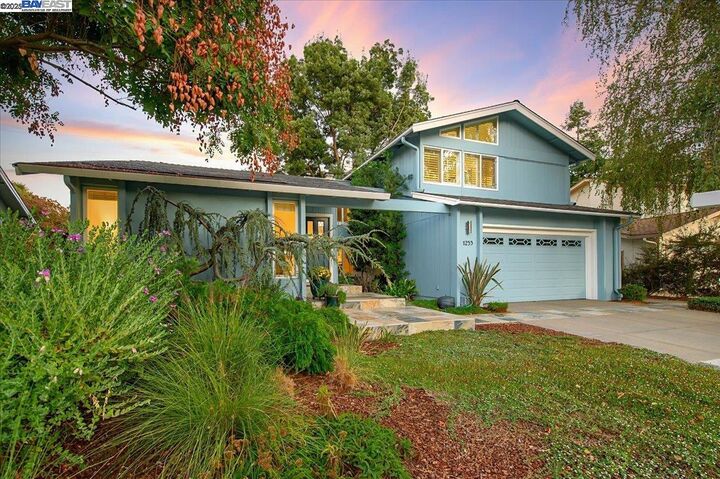 Property Photo: 1253 Ridgewood Rd CA 94566