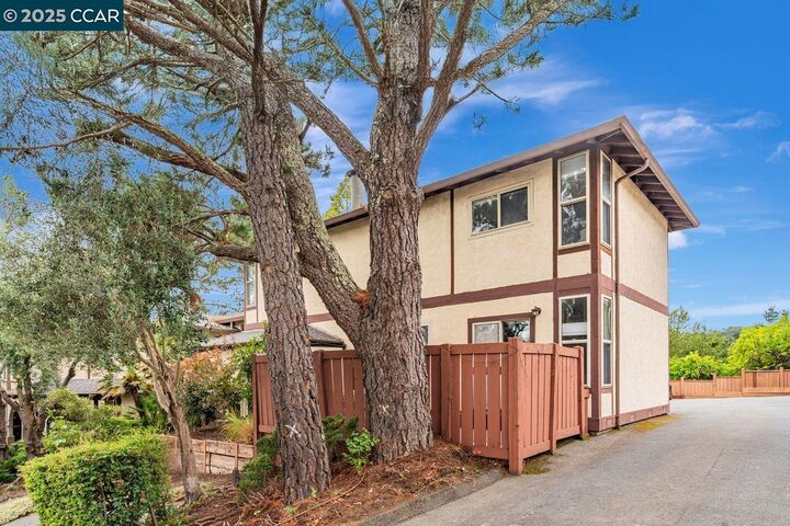 Property Photo: 2022 Ascot Dr CA 94556