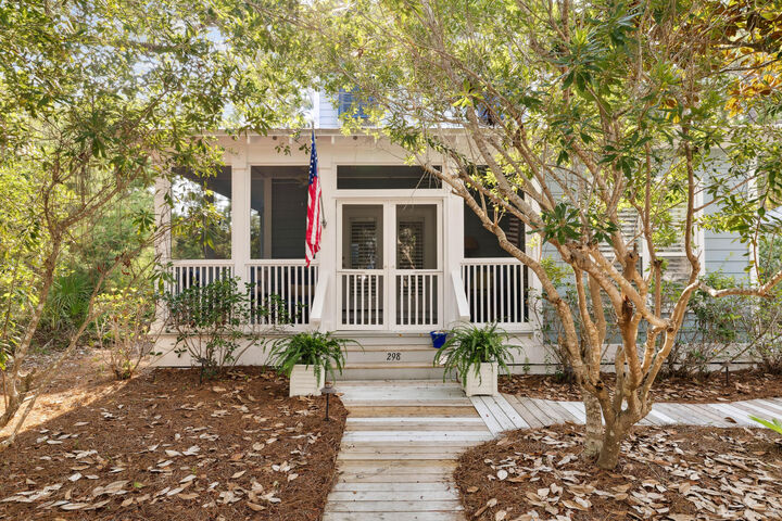 Property Photo:  298 Cullman Avenue  FL 32459 