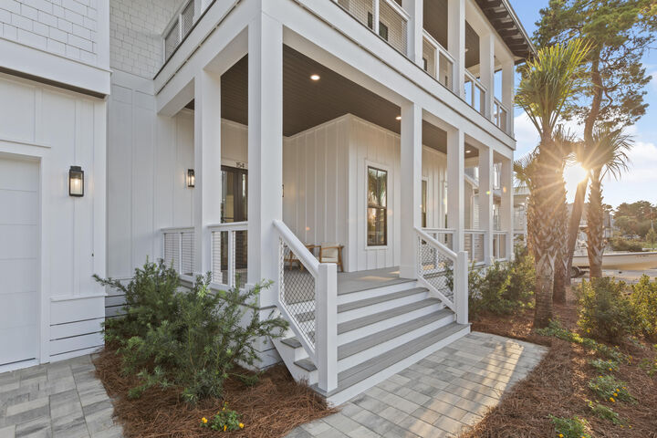 Property Photo:  154 Maple Street  FL 32459 