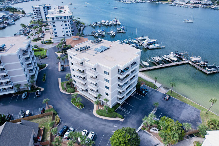 Property Photo:  195 Durango Road 3D  FL 32541 