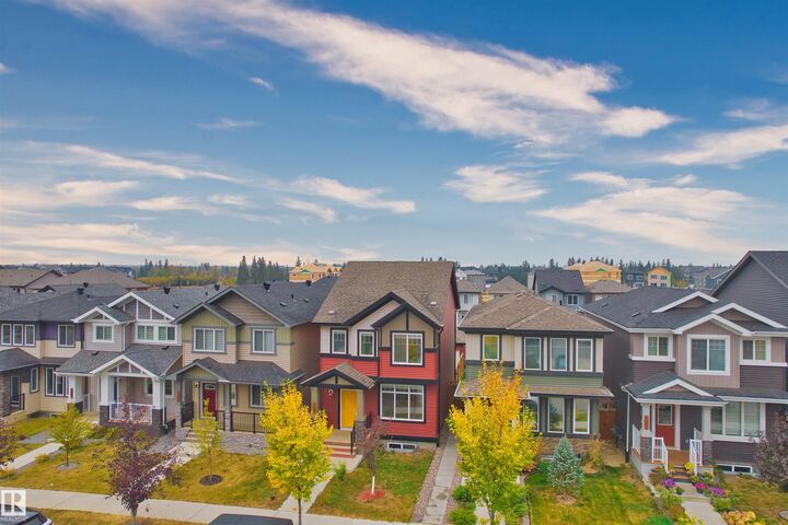 Property Photo:  1176 Christie Vista SW  AB T6W 4S5