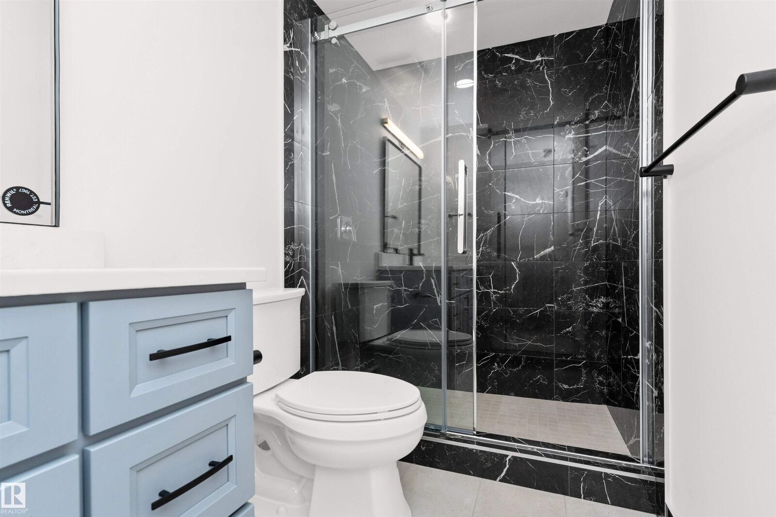 Property Photo:  17867 8 Avenue SW  AB T6W 2S7 
