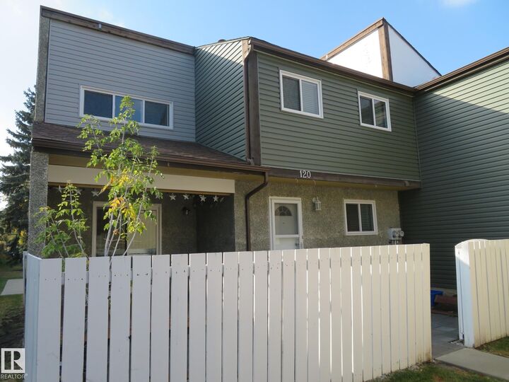 Property Photo:  120 Kaskitayo Crest NW  AB T6J 3T3 