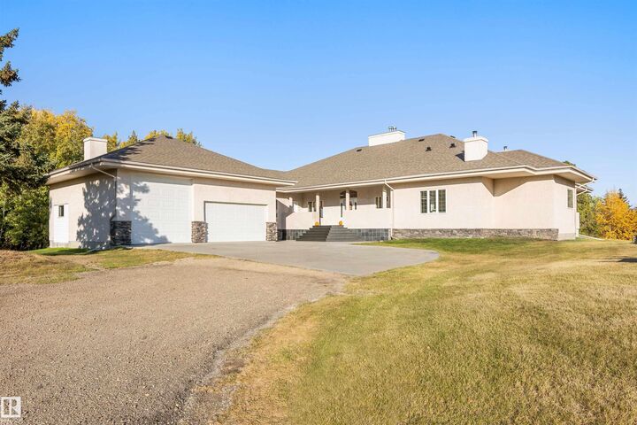 Property Photo:  54129 Rge Road 275 19  AB T7X 3S4 