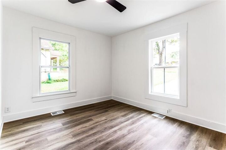 Property Photo:  340 Lee Street  GA 30297 