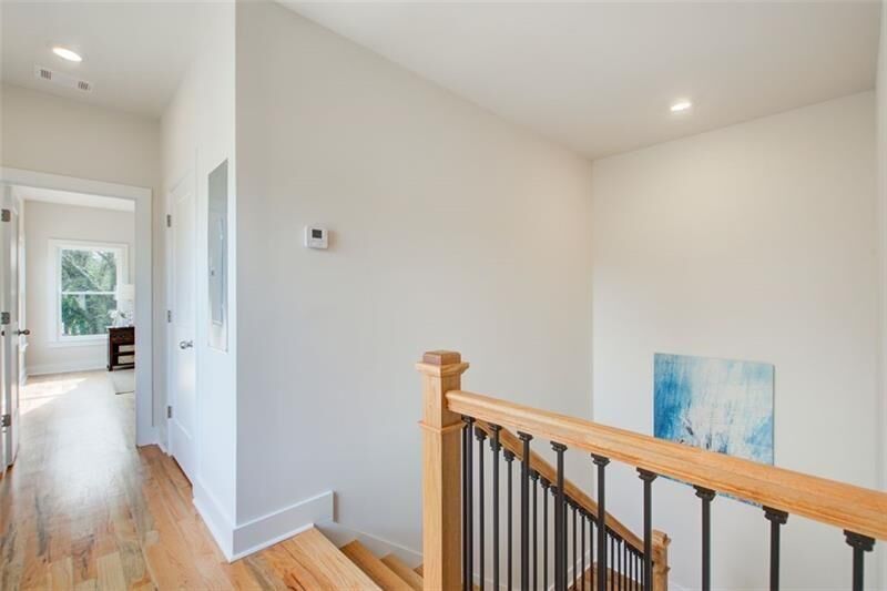 Property Photo:  1240 Oakland Terrace SW B  GA 30310 