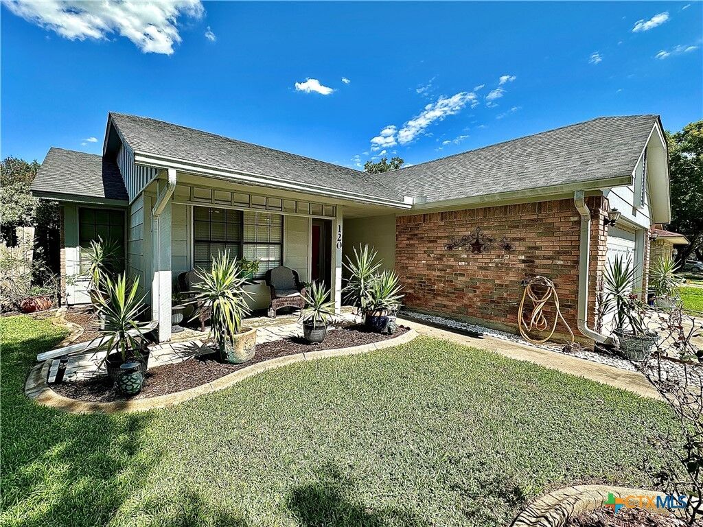 Property Photo: 120 Andover Street TX 77904