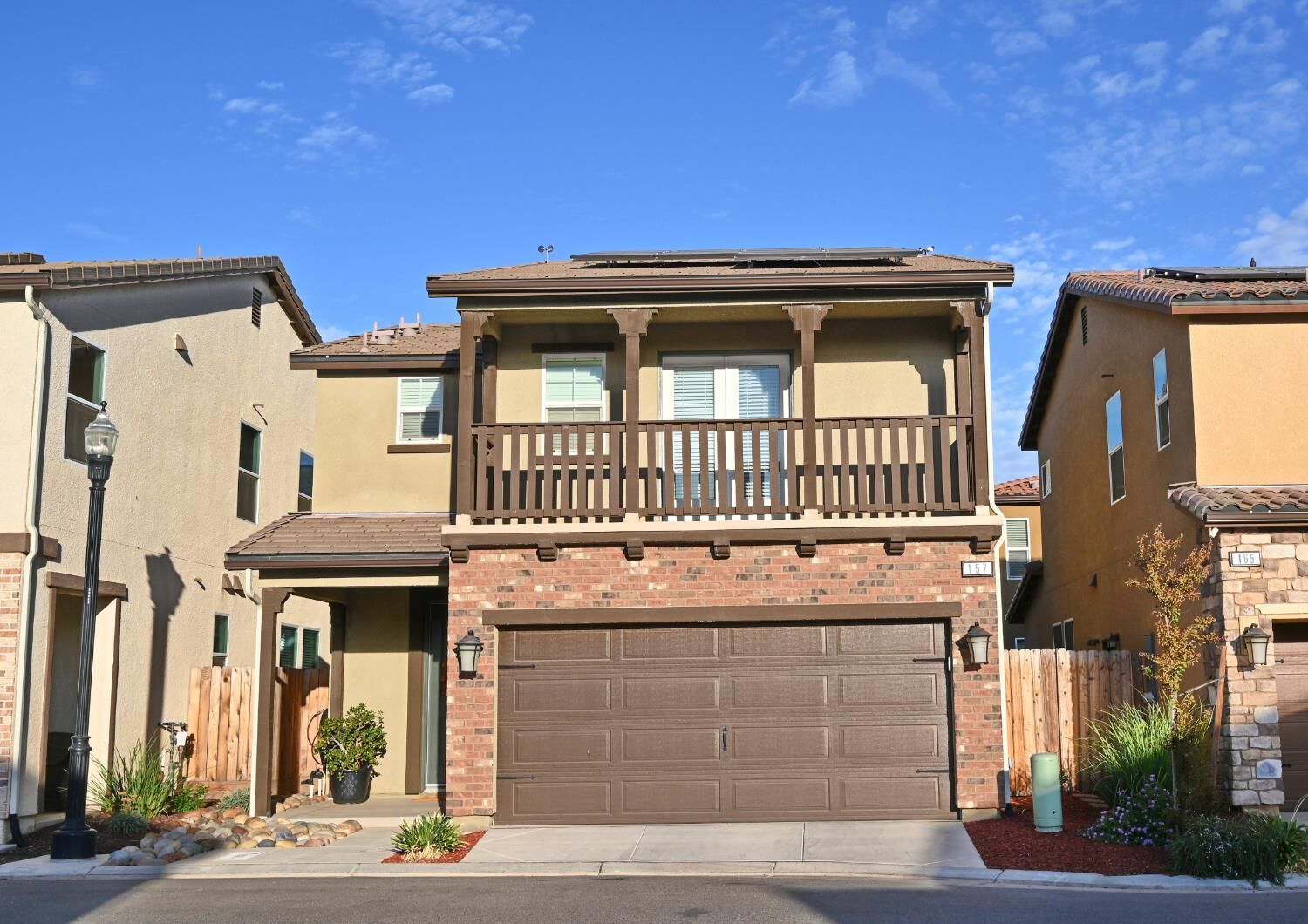 Property Photo: 157 Capstone Way S CA 93636