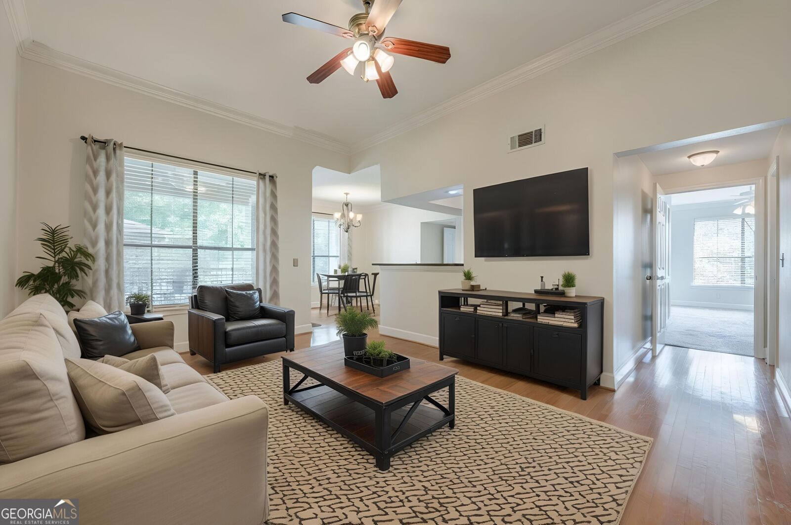 Property Photo:  3777 Peachtree Road NE 1632  GA 30319 