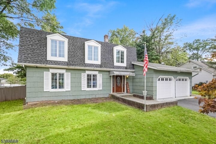 Property Photo:  5 Boxwood Rd  NJ 08854 