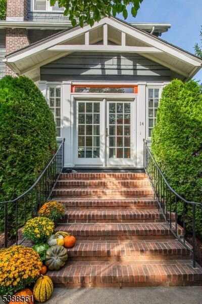 Property Photo:  14 Prescott Ave  NJ 07042 