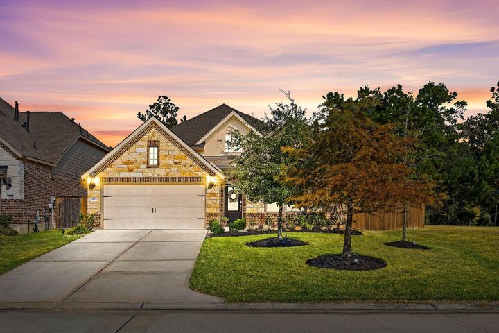 Property Photo:  1573 Ancient Oak Lane  TX 77301 