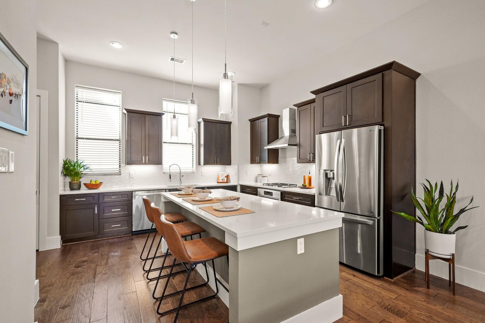 Property Photo: 5703 Larkin Street C TX 77007