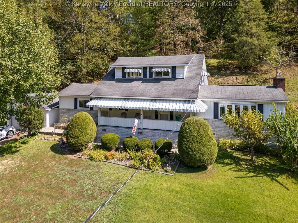 Property Photo:  2604 Pennsylvania Avenue  WV 25302