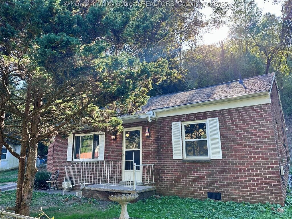 Property Photo:  551 Garrison Avenue  WV 25302 