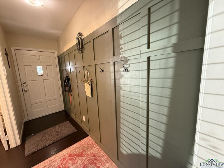 Property Photo:  213 Ivy Ln  TX 75605 