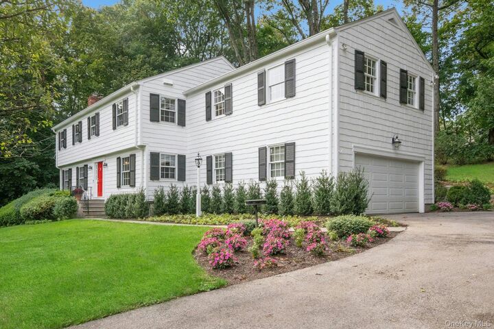 Property Photo:  409 Central Drive  NY 10510 