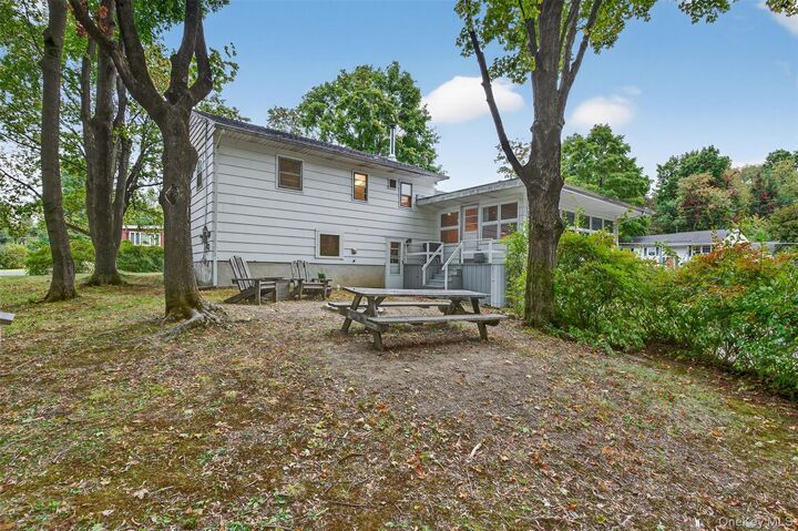 Property Photo:  25 Cherry Hill Road  NY 12561 