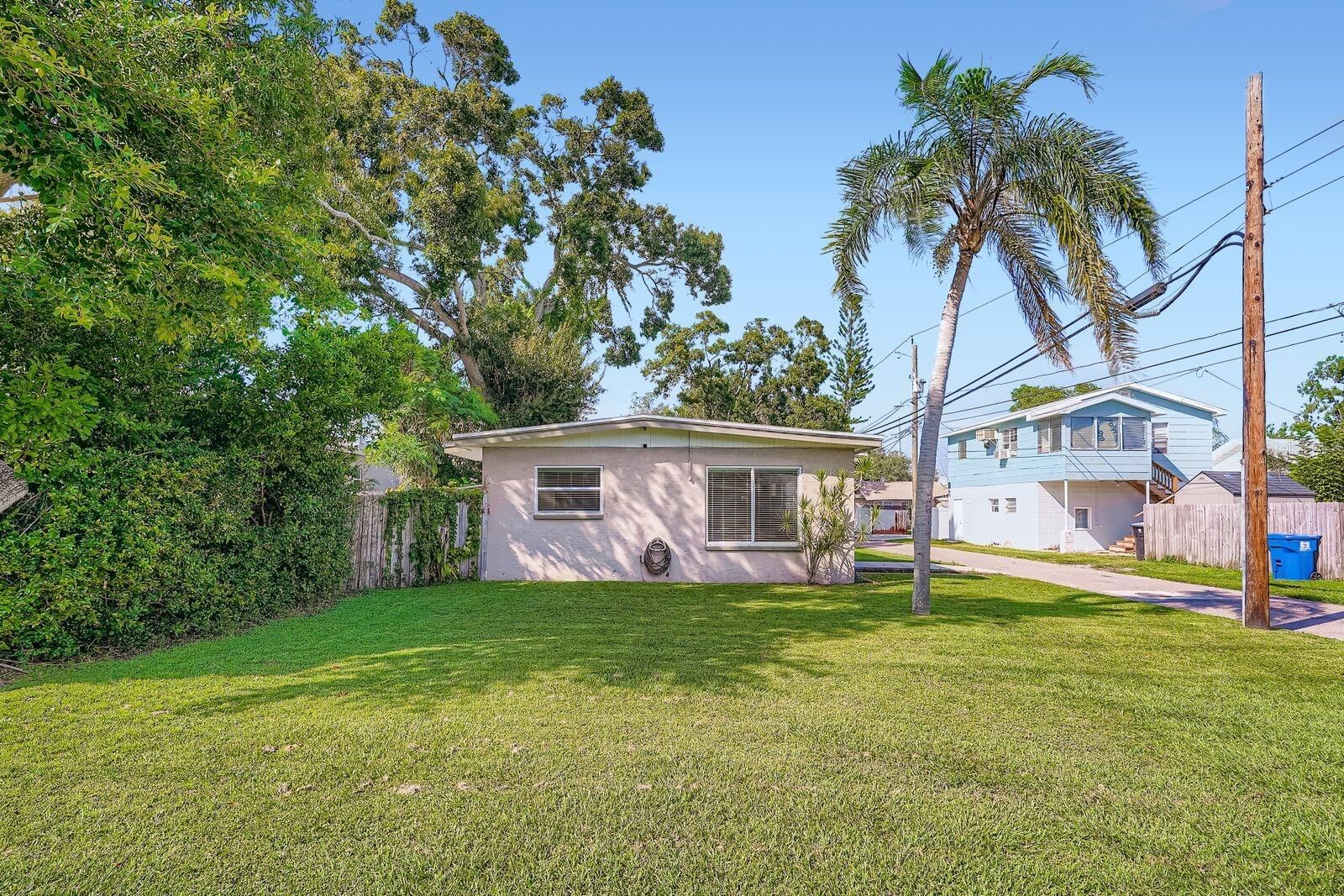 Property Photo:  2819 15th Avenue N  FL 33713 