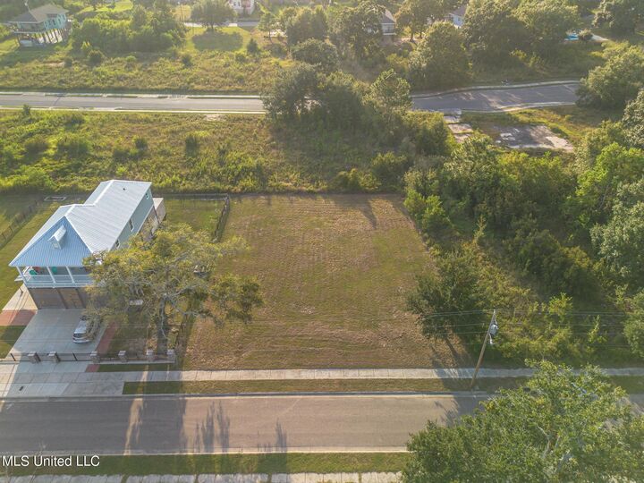 Property Photo:  133 Markham Drive  MS 39560 