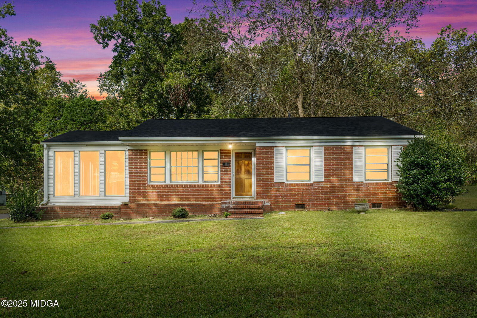 Property Photo: 544 Franklin Street GA 30233