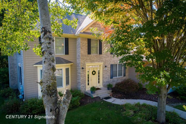 Property Photo:  708 Chapel Lane Circle  MI 48642 
