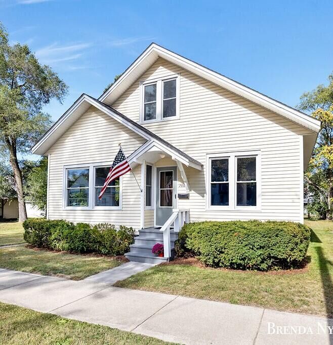 Property Photo:  286 Mason Avenue  MI 49441 