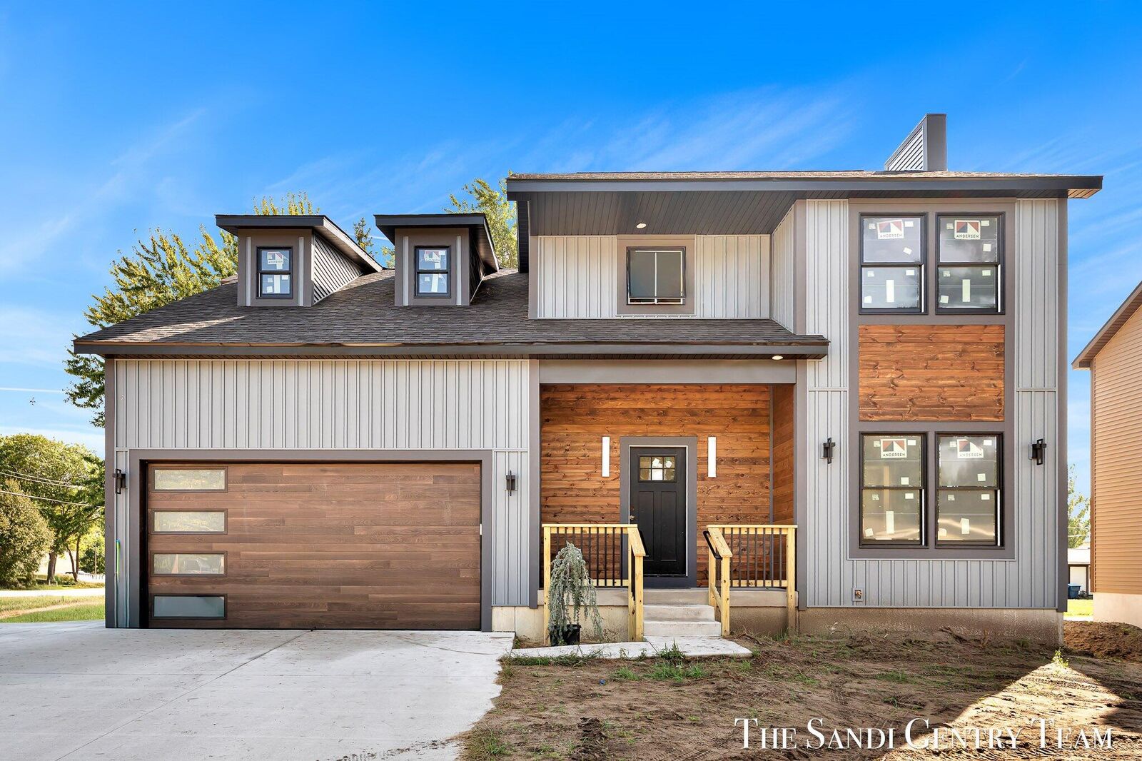 Property Photo:  1034 Arlington Avenue  MI 49417