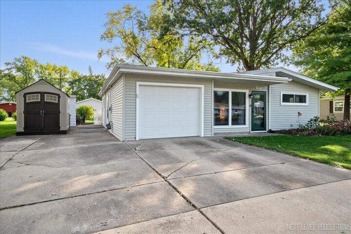 Property Photo: 320 Harmony Drive IL 60542