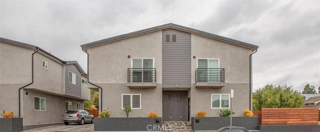 Property Photo:  5024 1/2 Cleon Avenue  CA 91601 