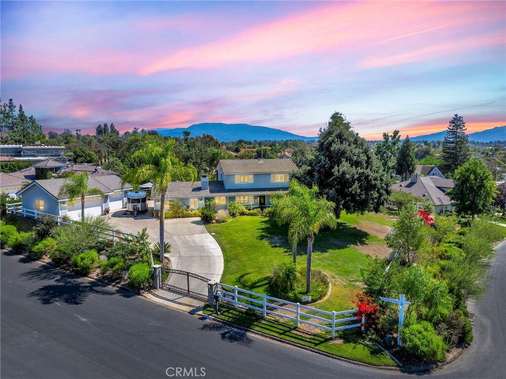 Property Photo: 29935 Los Nogales CA 92591