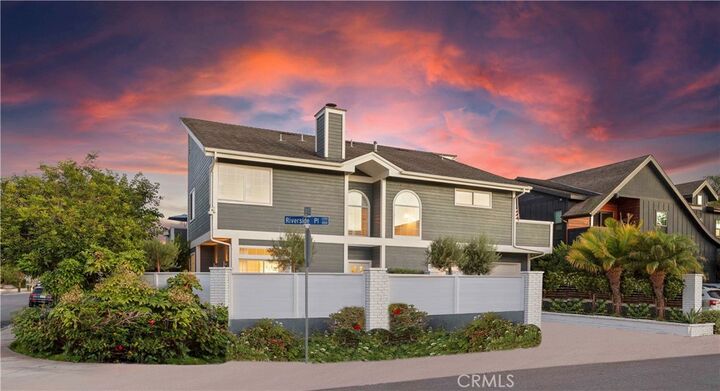 1596 Riverside  Costa Mesa CA 92627 photo