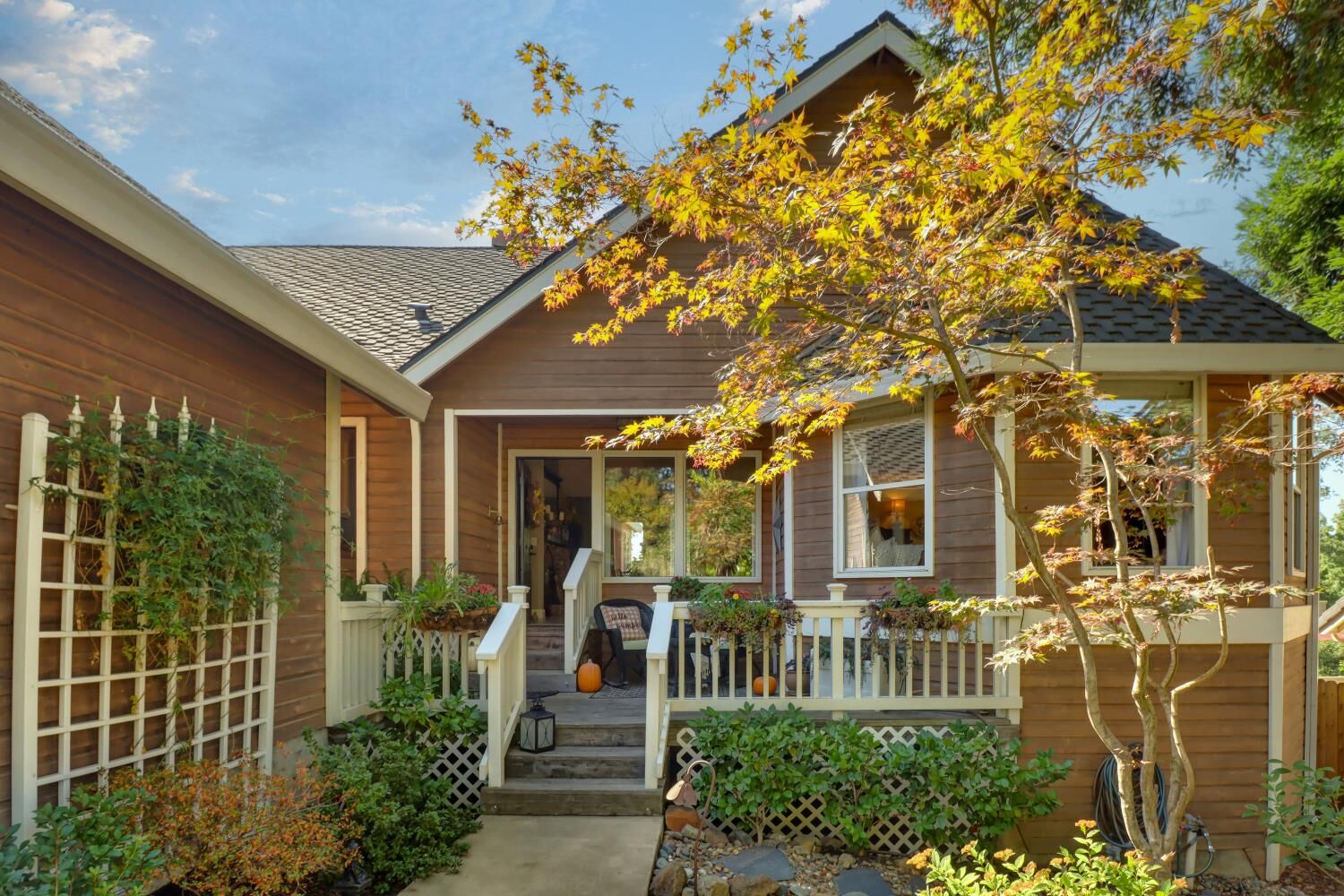 Property Photo:  124 Windstar Circle  CA 95630 