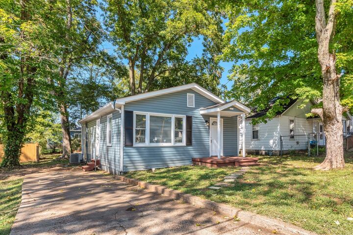 Property Photo: 2067 Bessie St TN 37172