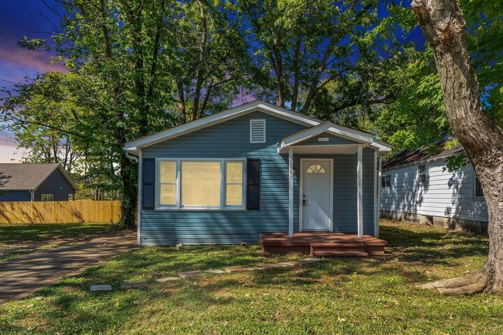 Property Photo: 2067 Bessie St TN 37172