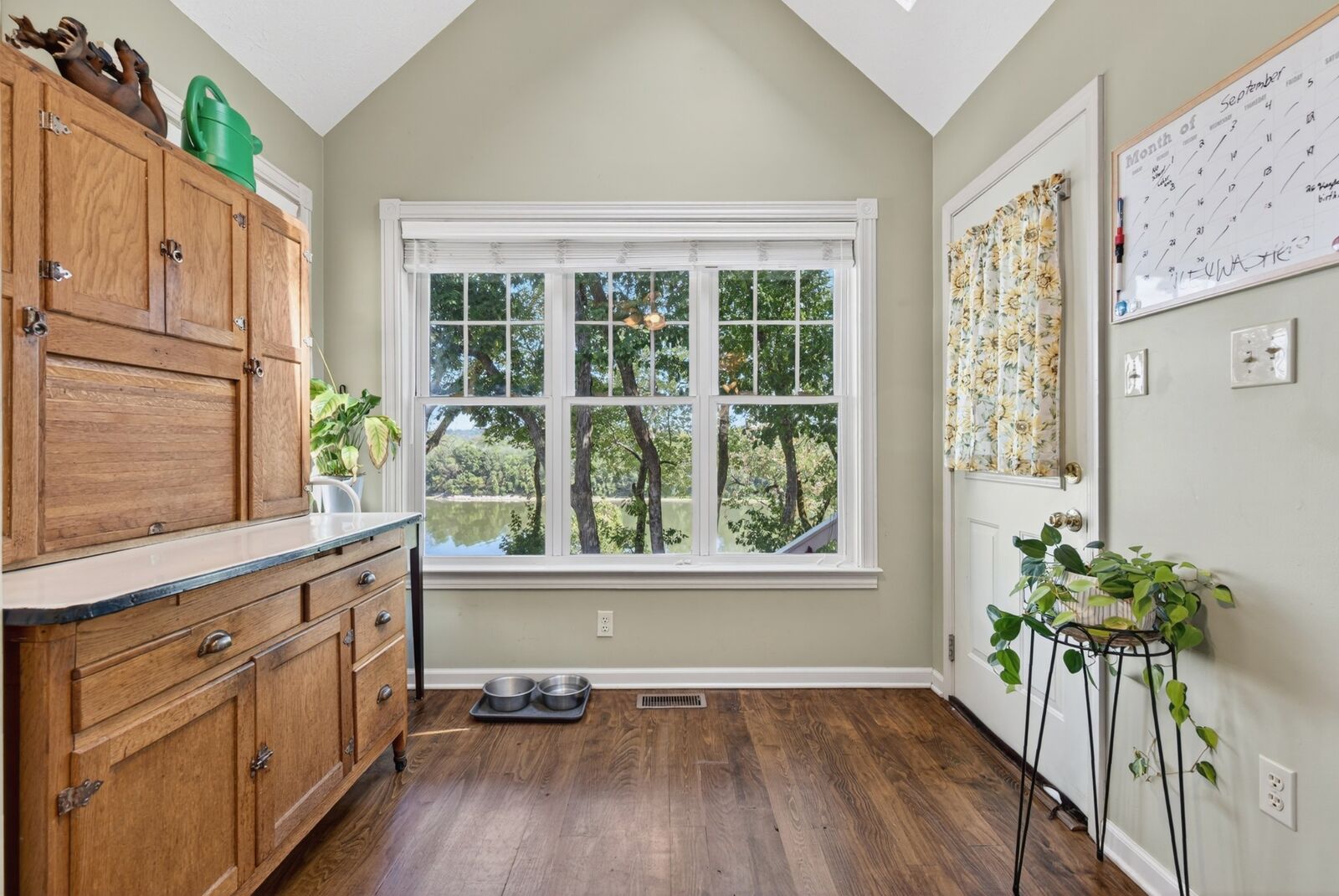 Property Photo: 434 Hickman Shores Rd TN 37058