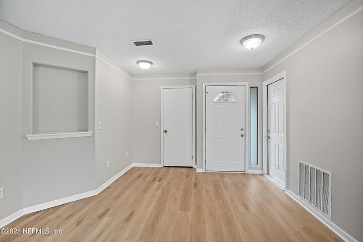 Property Photo: 8133 Morristown Trail FL 32244