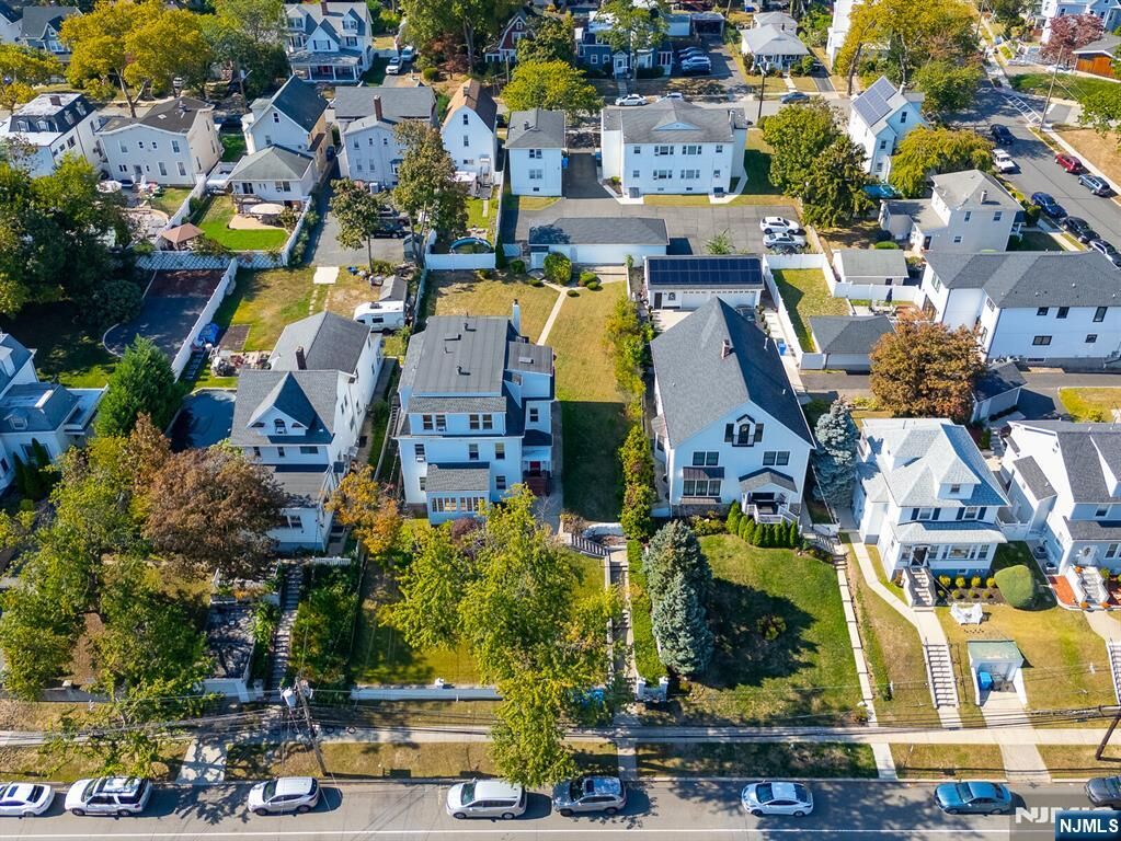 Property Photo:  114 Orient Way  NJ 07070 