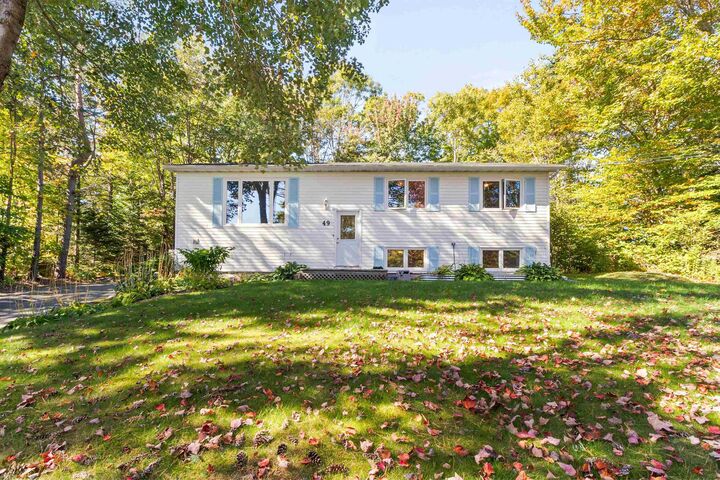 49 Pinetree Crescent  Hammonds Plains NS B3Z 1K4 photo