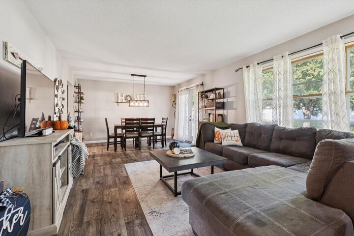 Property Photo:  609 E Welco Drive  MN 56069 