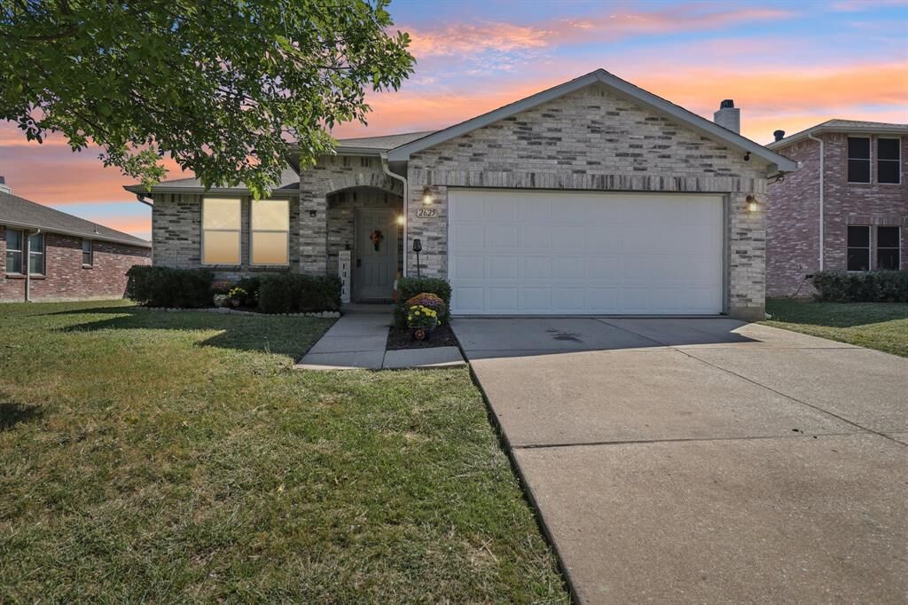 Property Photo: 2625 Mariners Drive TX 75068