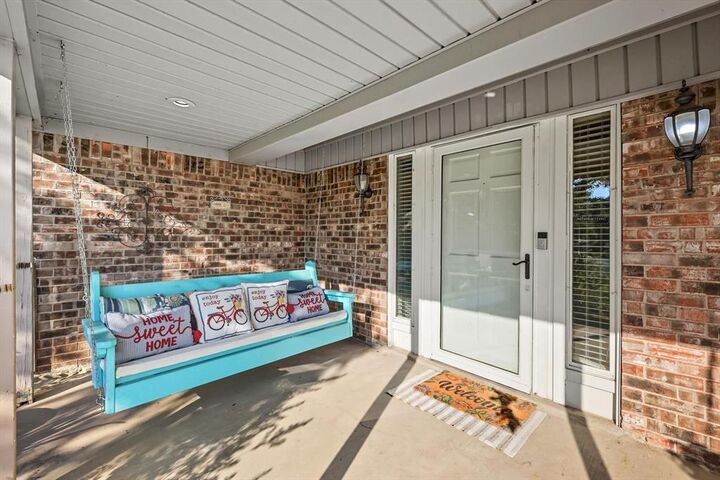 Property Photo: 2908 Steve Drive TX 76054