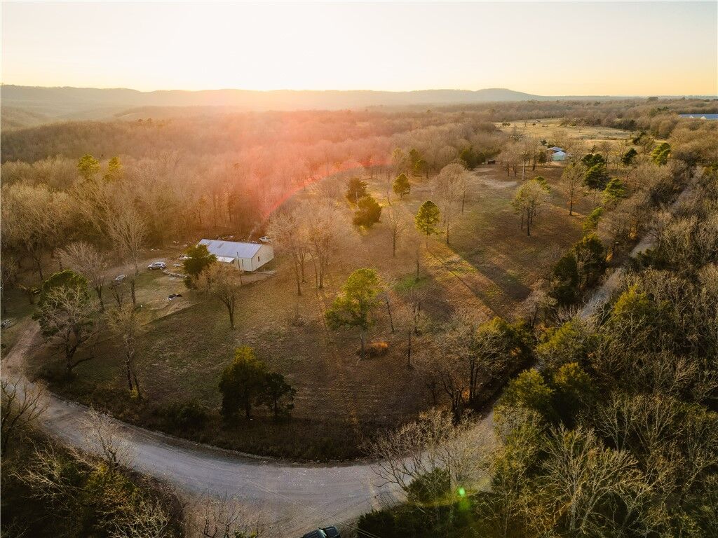 Property Photo: 1319 Marion County 8036 Lane AR 72668