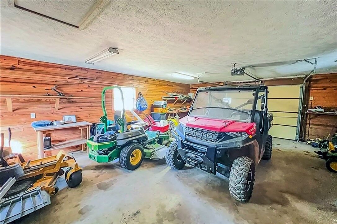 Property Photo:  431 County Road 140  AR 72632 