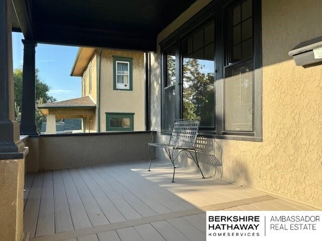 Property Photo: 2822 S 32 Avenue NE 68105