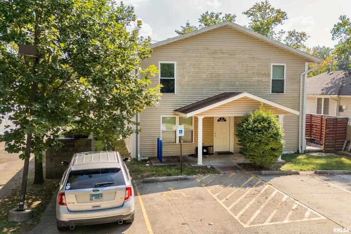 Property Photo:  902 W Mill Street 904,906,908  IL 62901 
