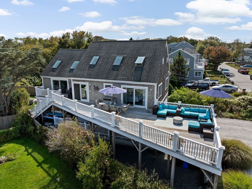 Property Photo:  7 Borden Road  MA 02066
