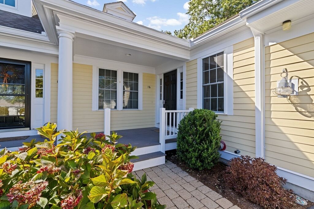 Property Photo:  16 Red Pony Path 16  MA 02050 